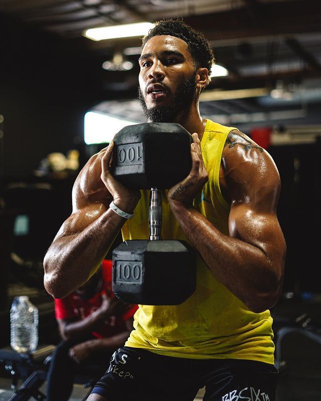 爱游戏体育包含明尼苏达森林狼训练开放日；冲刺阶段篮板制胜引欢呼；欧冠在即；临场指挥获称赞的词条