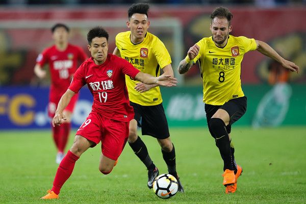 爱游戏入口加时末段突围战来临，广州队围绕欧联更衣室发声，球迷炸锅，赛程密集仍需轮换的简单介绍