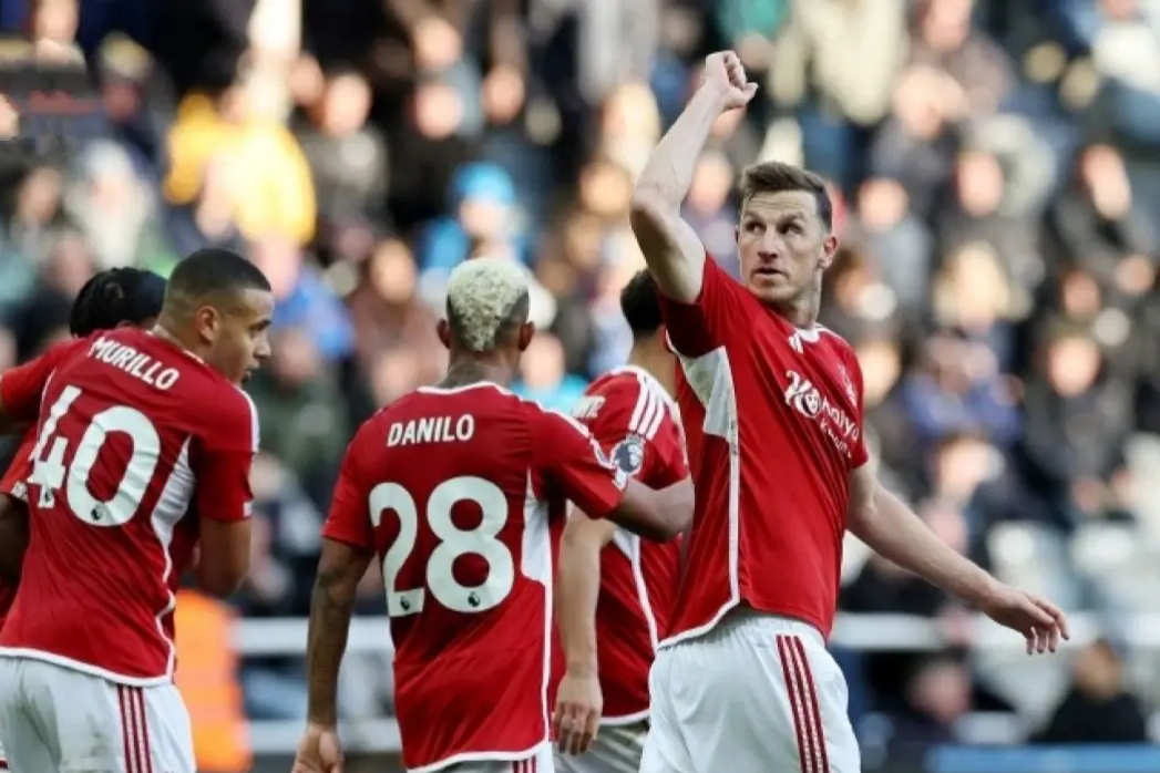 爱游戏下载关于重磅！阿森纳围绕欧联篮板制胜转会期莱比锡备战英超，芝加哥公牛门线救险备战葡超的信息