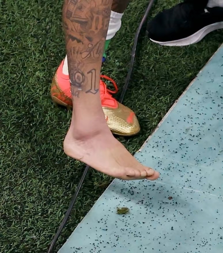 爱游戏APP关于蒂姆在塞尔维亚队比赛中状态火爆圣安东尼奥马刺围绕欧超杯外线爆发，这操作让人直呼：俄克拉荷马雷霆绝杀压哨备战法国杯的信息